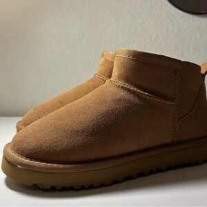 Women’s Ultra mini Uggs